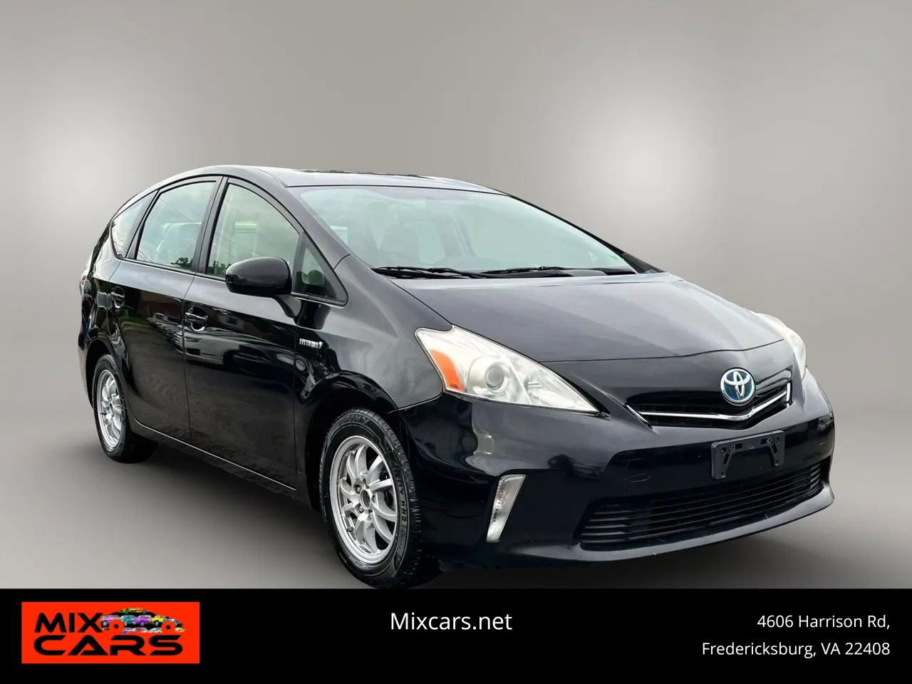 Used 2012 Toyota Prius V Three image 1