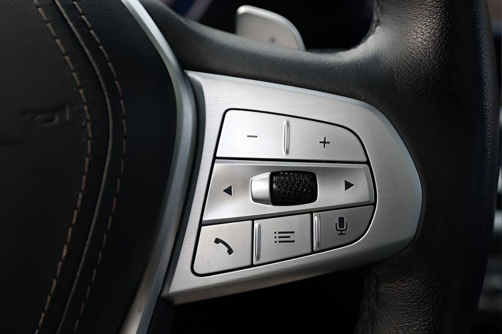 Used 2025 BMW X7 xDrive40i image 54