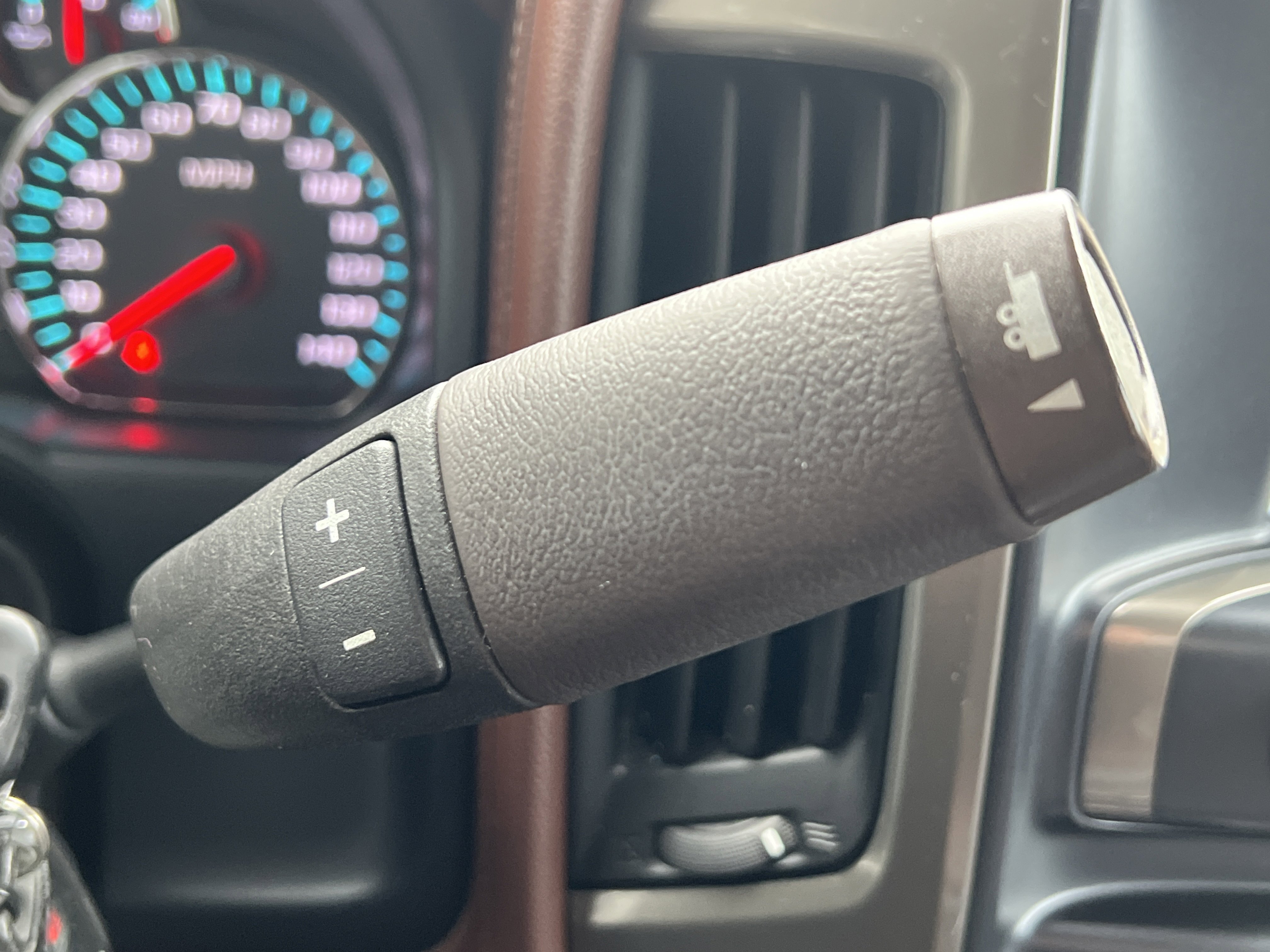 Used 2018 Chevrolet Silverado 1500 High Country image 26