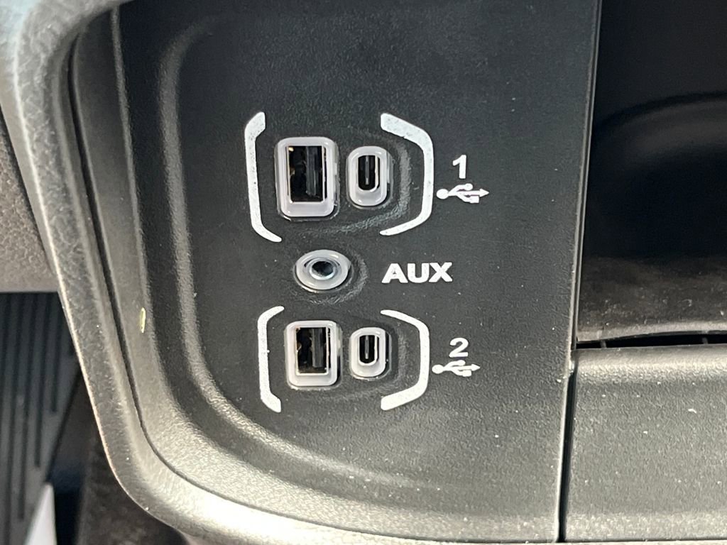 New 2025 RAM 5500 Tradesman AWD/4WD image 16