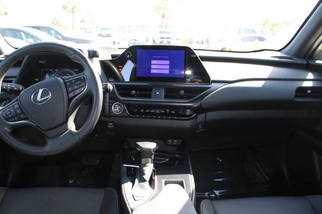 Certified 2024 Lexus UX 250h FWD image 10