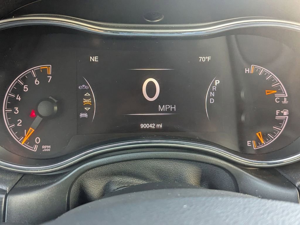 Used 2020 Jeep Grand Cherokee Laredo w/ 18" Wheel & 8.4" Radio Group image 22