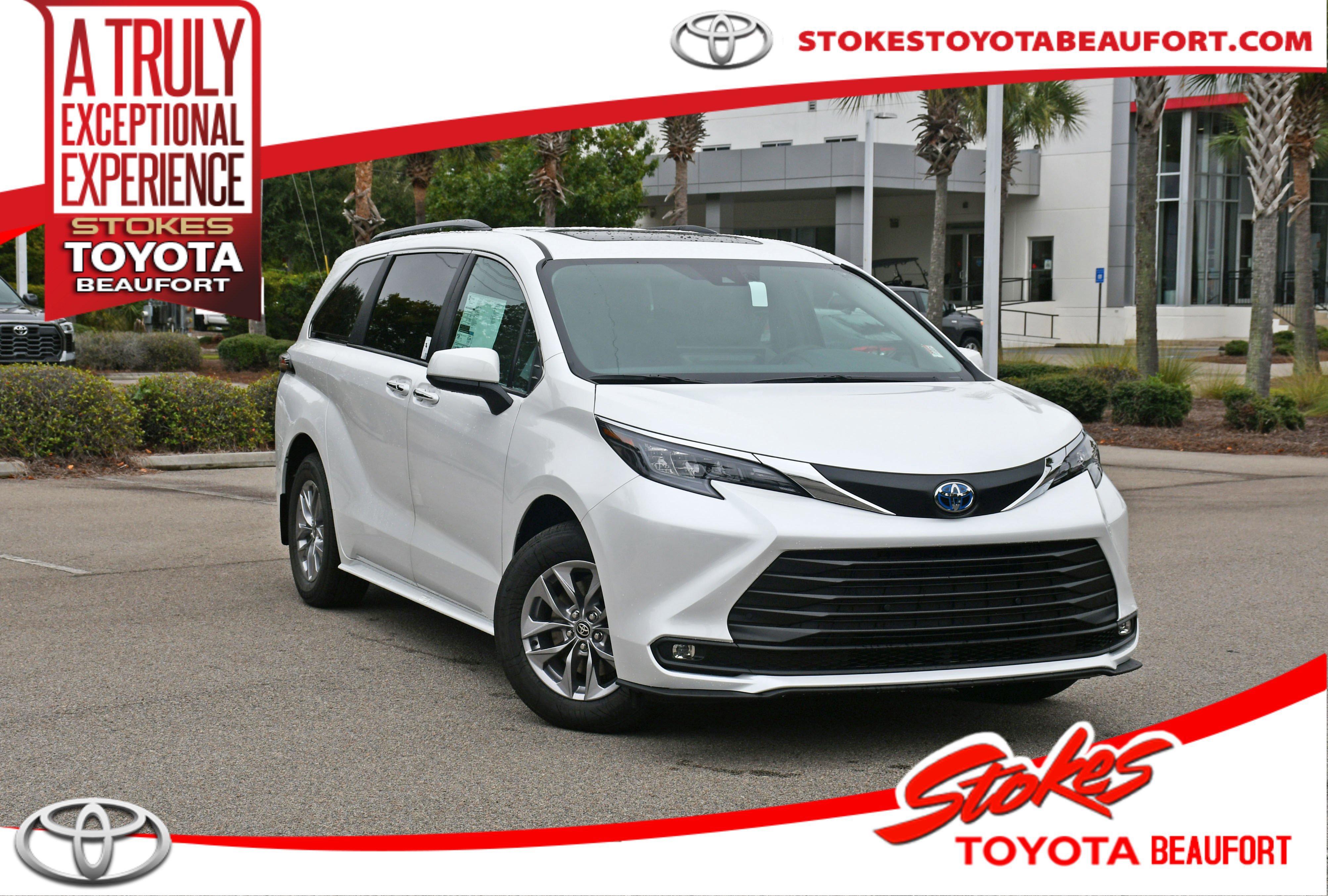 New 2025 Toyota Sienna XLE