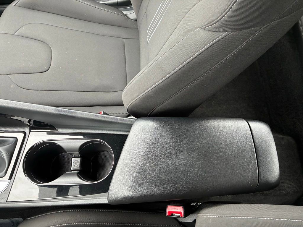 Used 2023 Hyundai Elantra SEL w/ Convenience Package image 31