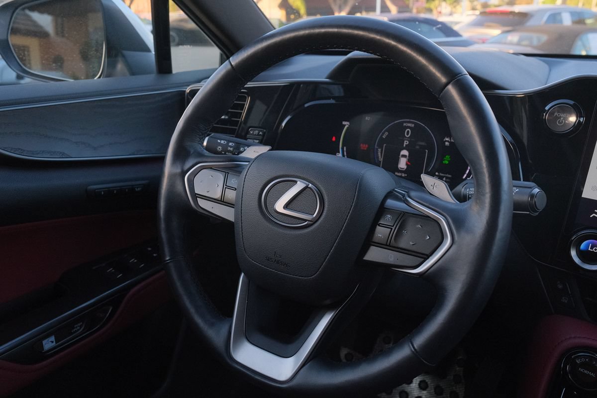 Used 2022 Lexus NX 450h+ AWD w/ Vision Package image 43