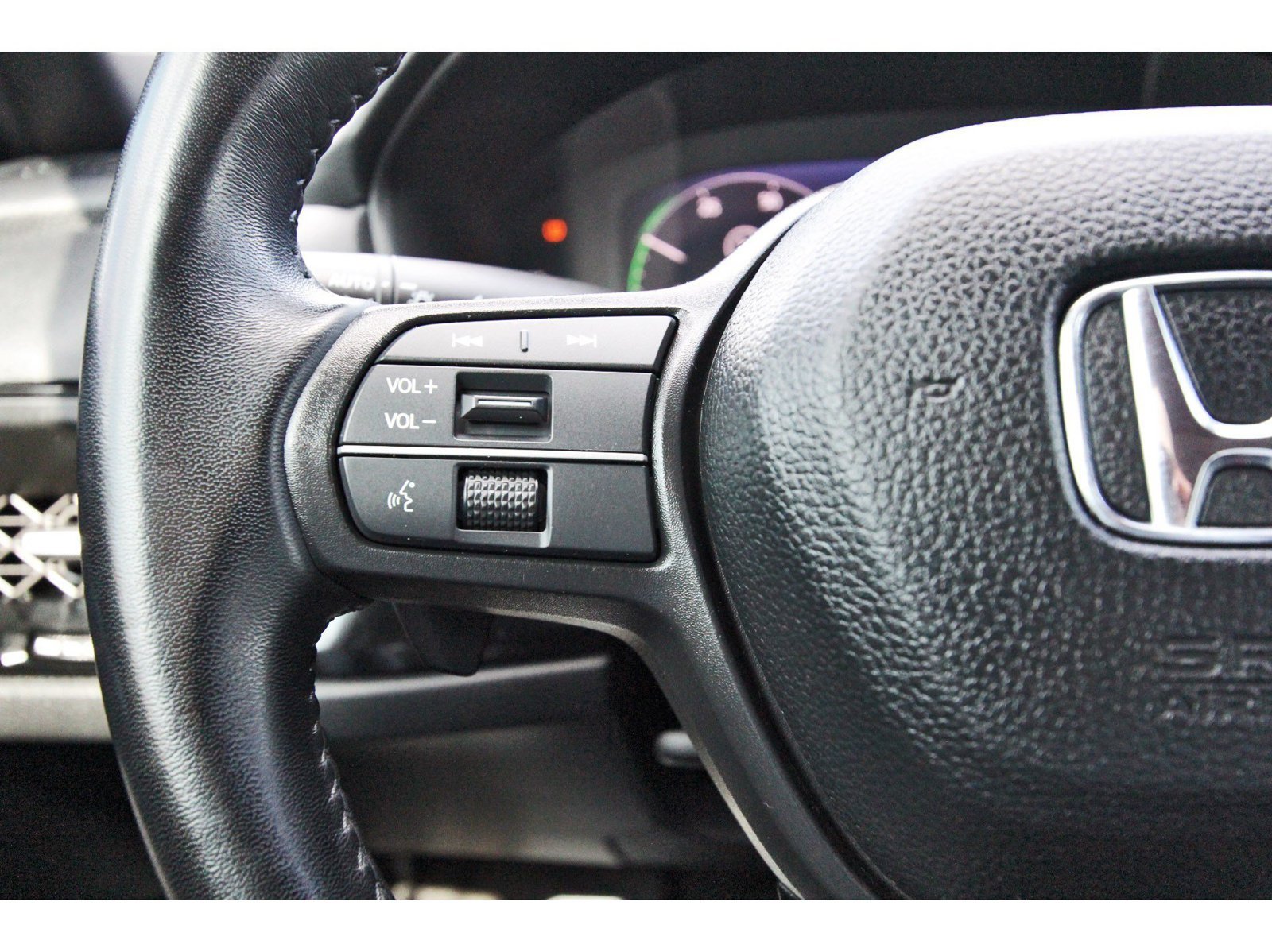 Used 2025 Honda Accord Sport image 19