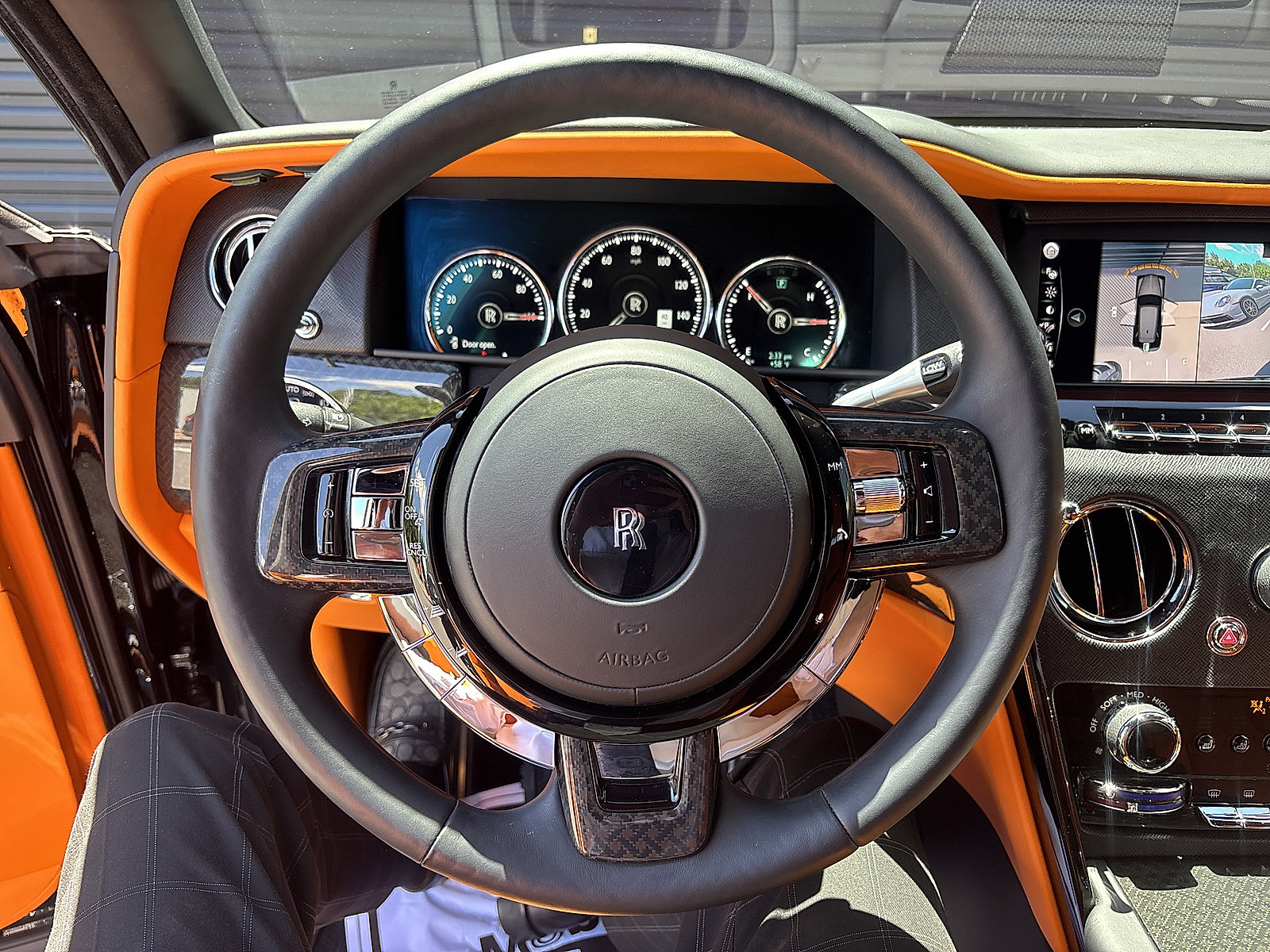 Used 2023 Rolls-Royce Cullinan Black Badge w/ Driver's Package AWD/4WD image 16