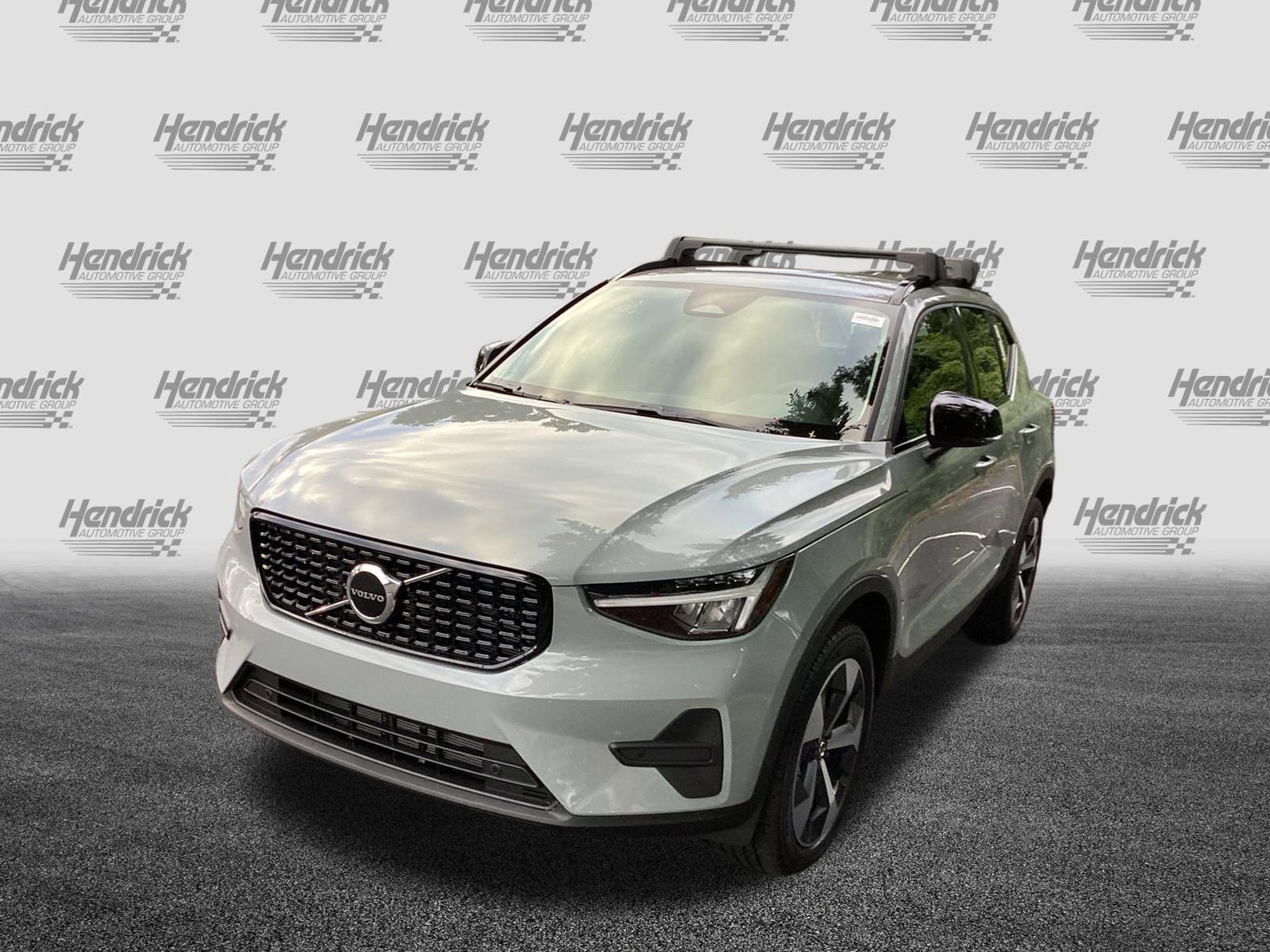 New 2026 Volvo XC40 B4 Core image 5