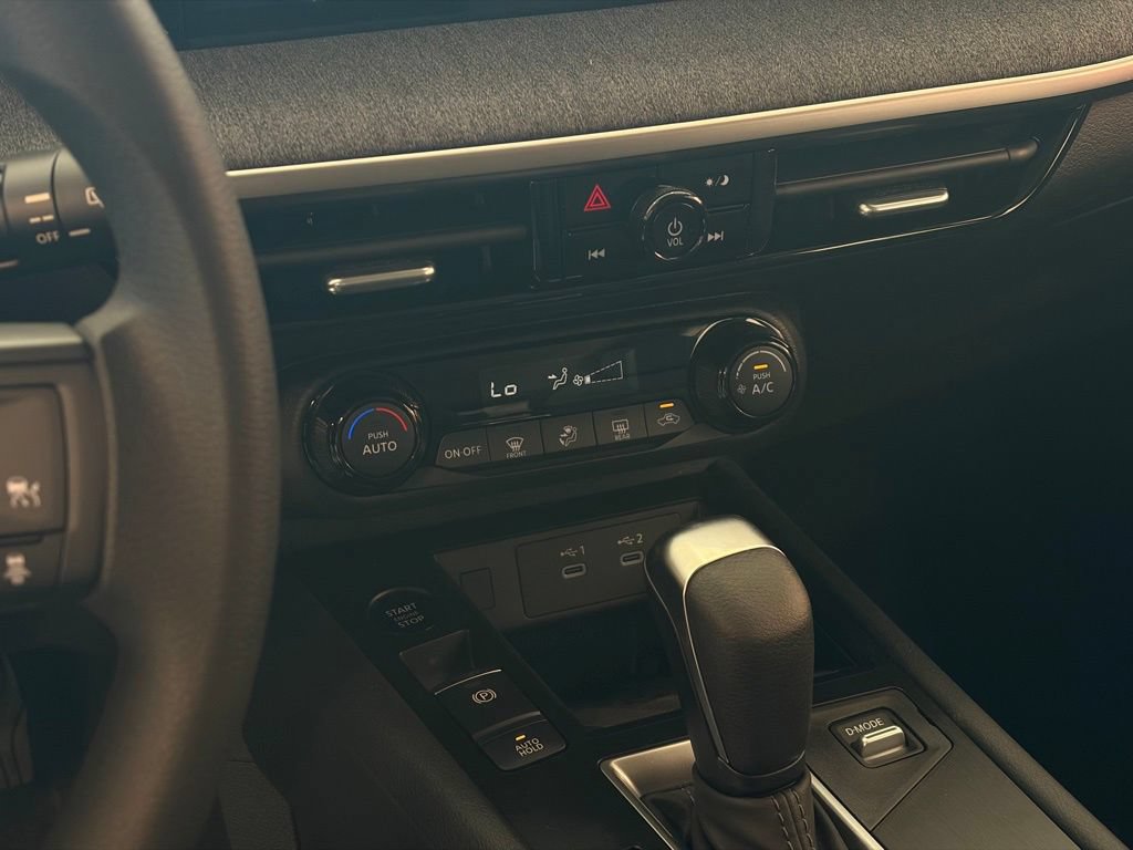 New 2026 Nissan Kicks SV w/ Charging Package FWD image 19
