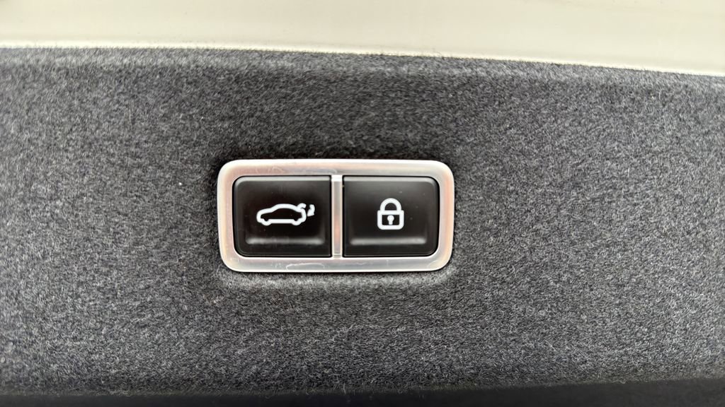 Used 2024 Hyundai Ioniq 6 SEL AWD/4WD image 16