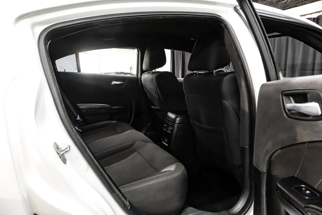 Used 2020 Dodge Charger SXT RWD image 33