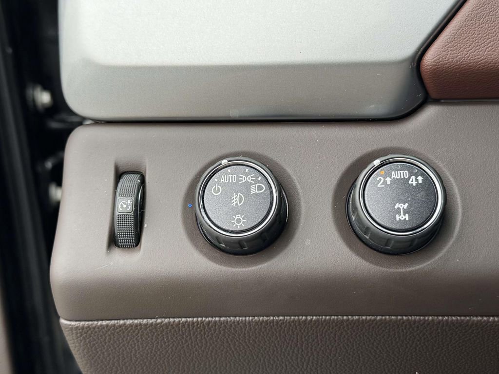 Used 2017 Chevrolet Tahoe Premier image 28