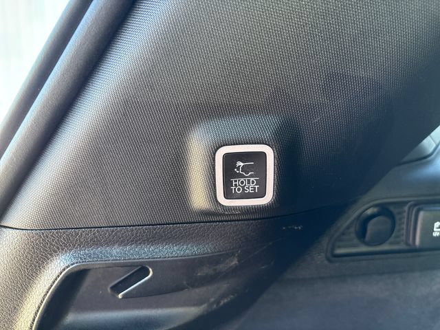 Used 2023 Jeep Grand Cherokee Summit w/ Advanced Protech Group IV AWD/4WD image 35