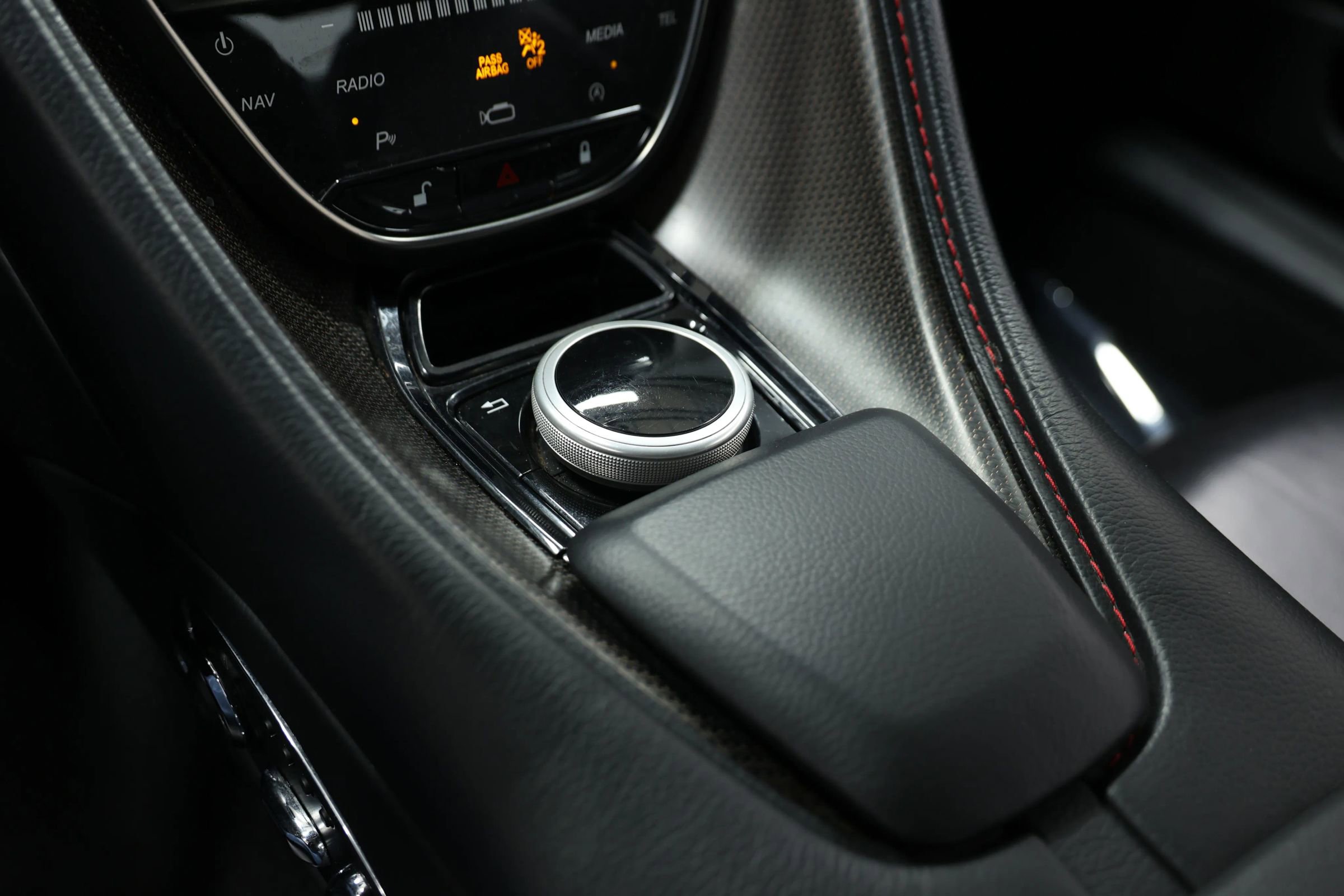 Used 2018 Aston Martin DB11 V12 image 37