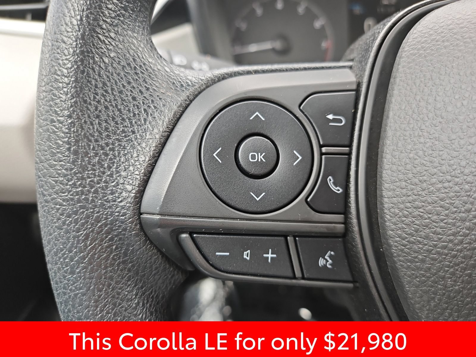 Used 2023 Toyota Corolla LE FWD image 30