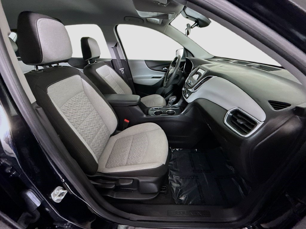 Used 2024 Chevrolet Equinox LS w/ Midnight Edition FWD image 28