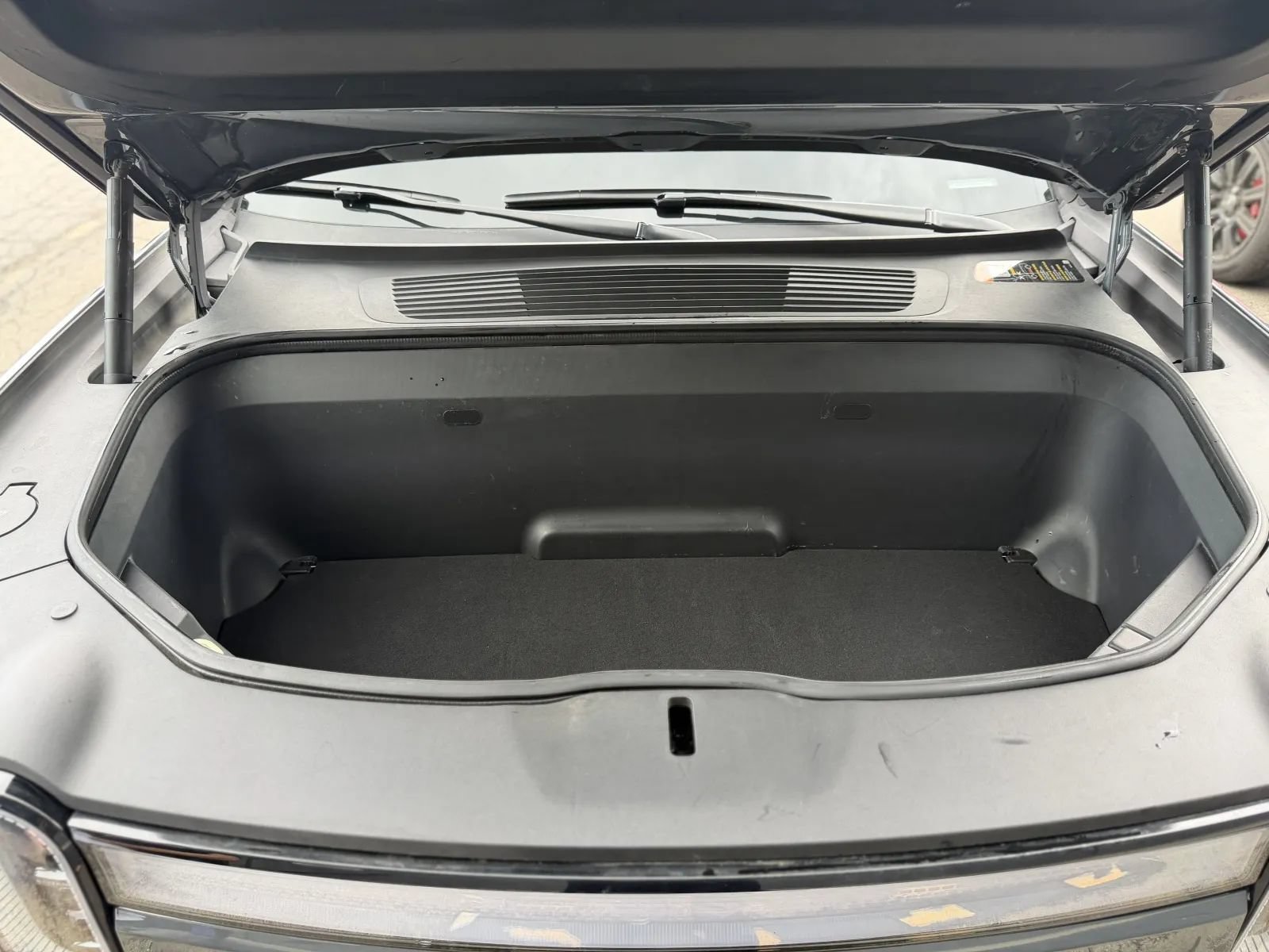 Used 2022 Rivian R1S Launch Edition Quad AWD/4WD image 42