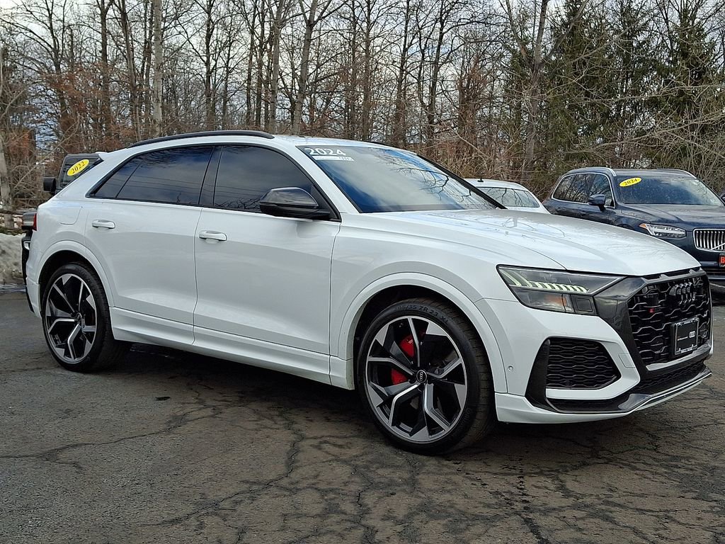 Certified 2024 Audi RS Q8 image 2