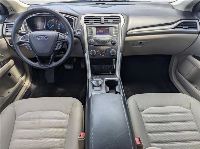 Used 2017 Ford Fusion SE image 17