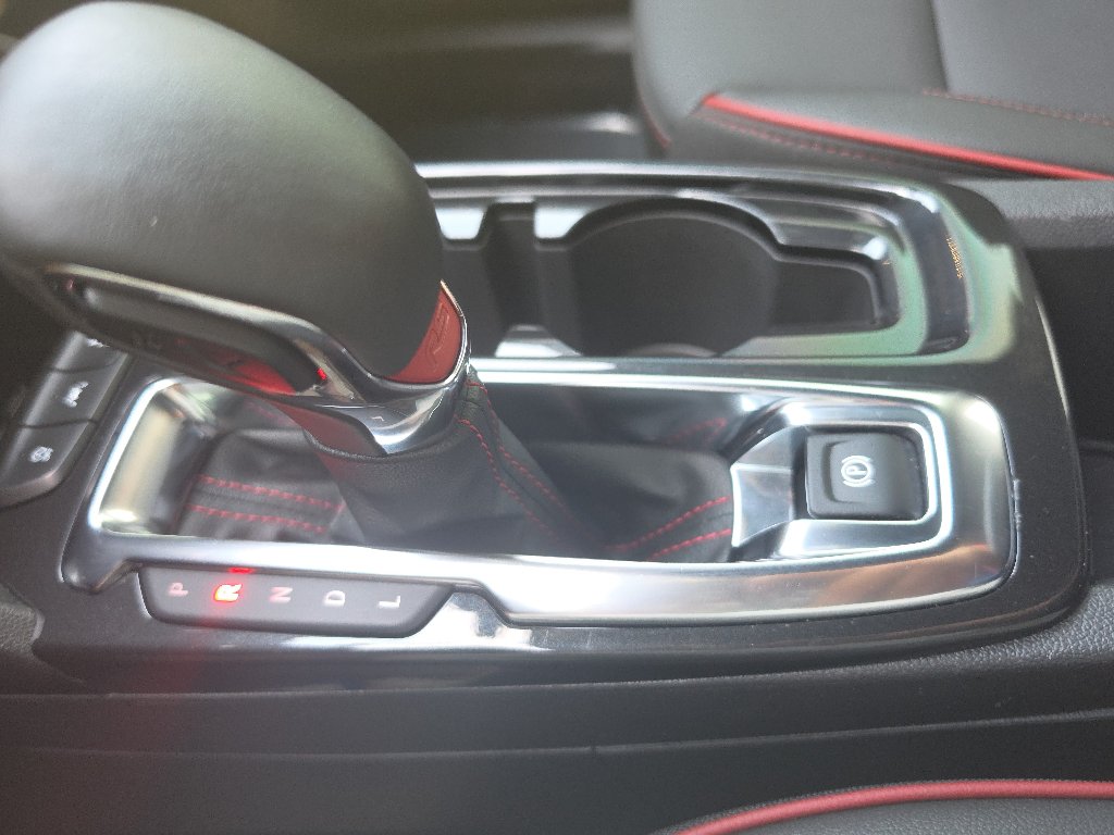 Used 2024 Chevrolet TrailBlazer RS w/ Convenience Package FWD image 30