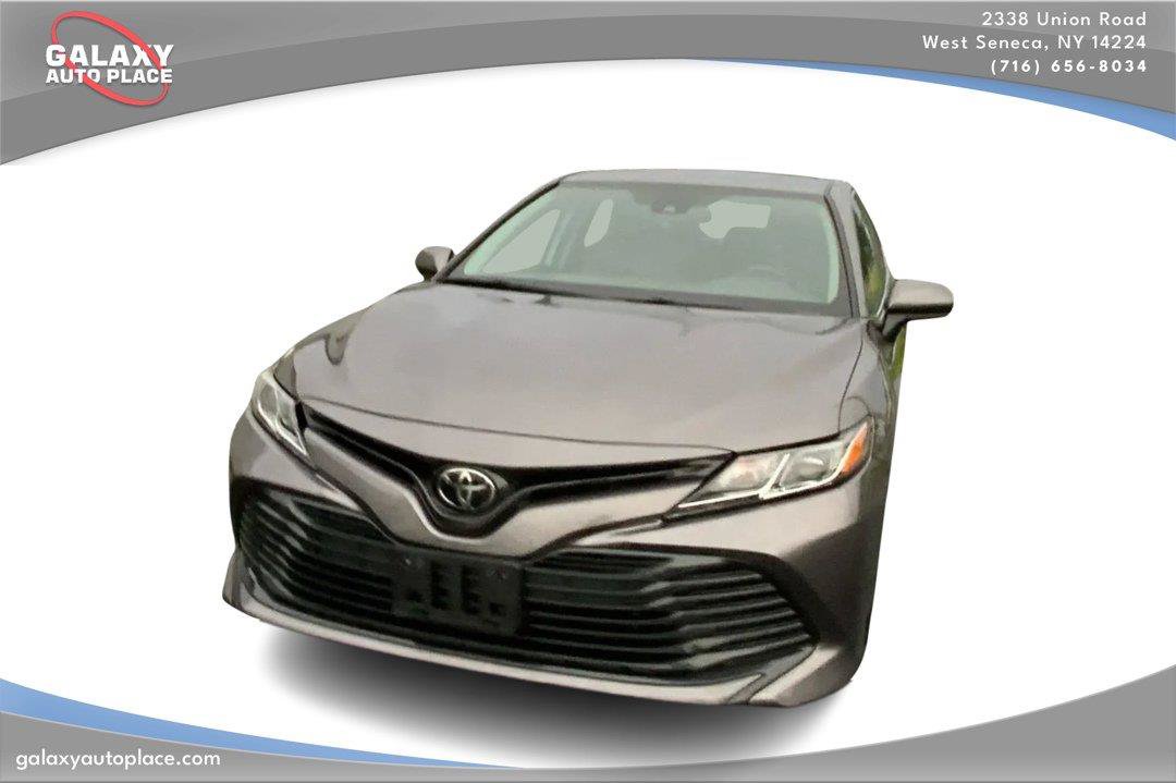 Used 2020 Toyota Camry LE FWD image 2
