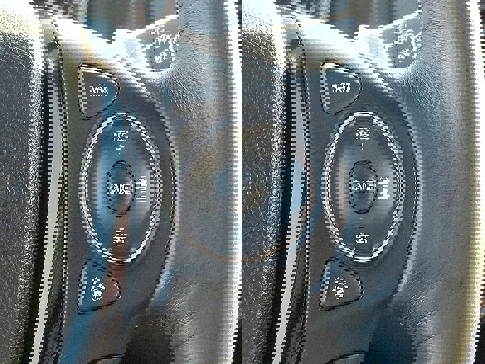 Used 2018 Honda Pilot Elite image 24