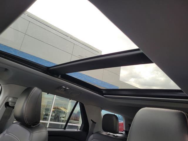 Used 2022 Ford Explorer Limited w/ Equipment Group 301A image 9