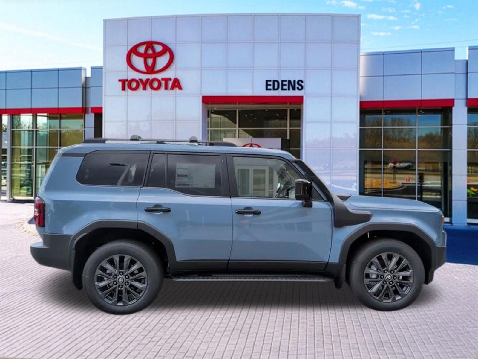 New 2027 Toyota Land Cruiser w/ Premium Package AWD/4WD image 2