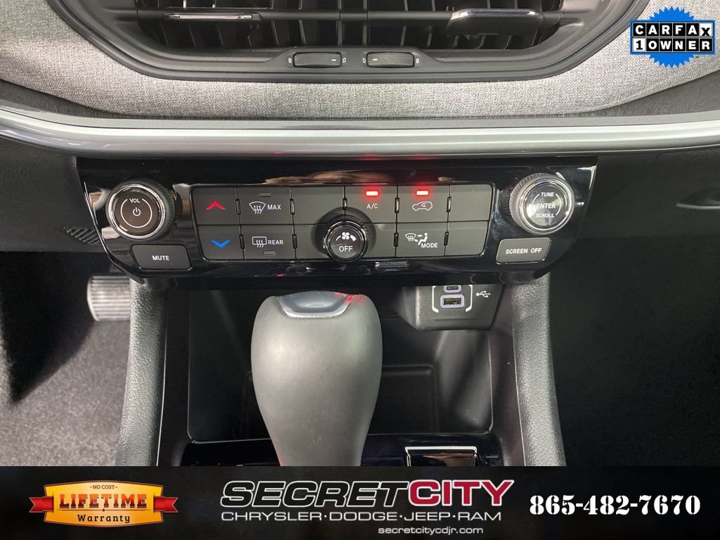 Used 2024 Jeep Compass Latitude AWD/4WD image 23