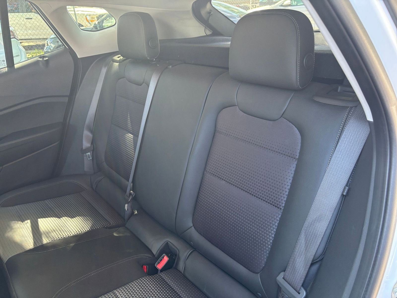 Used 2025 Chevrolet Trax LT image 36