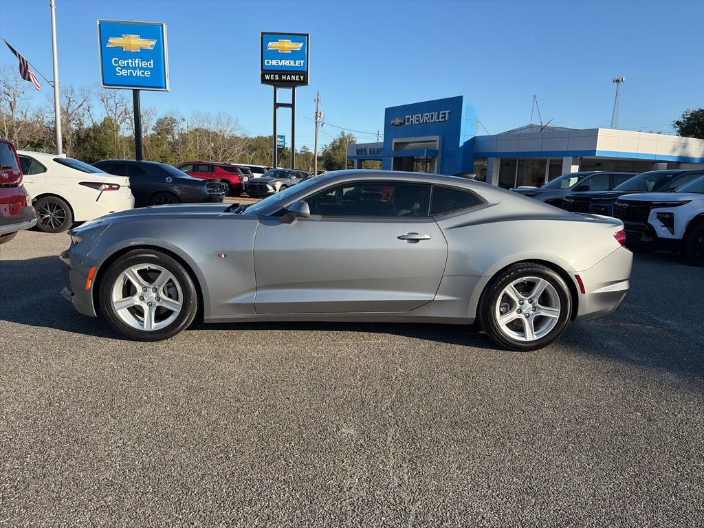 Used 2024 Chevrolet Camaro LT image 2