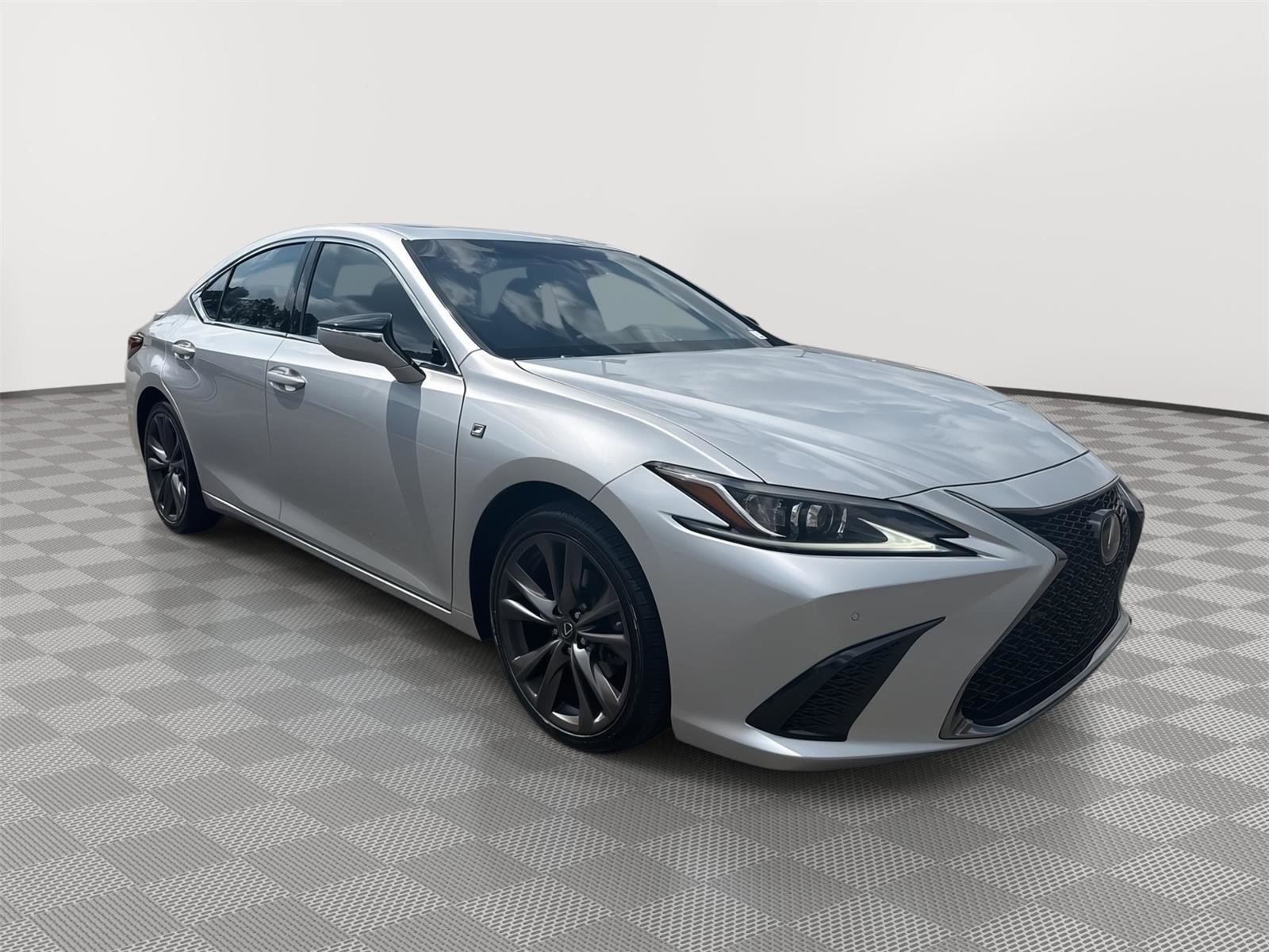 Used 2019 Lexus ES 350 F Sport w/ Accessory Package 2 FWD image 4