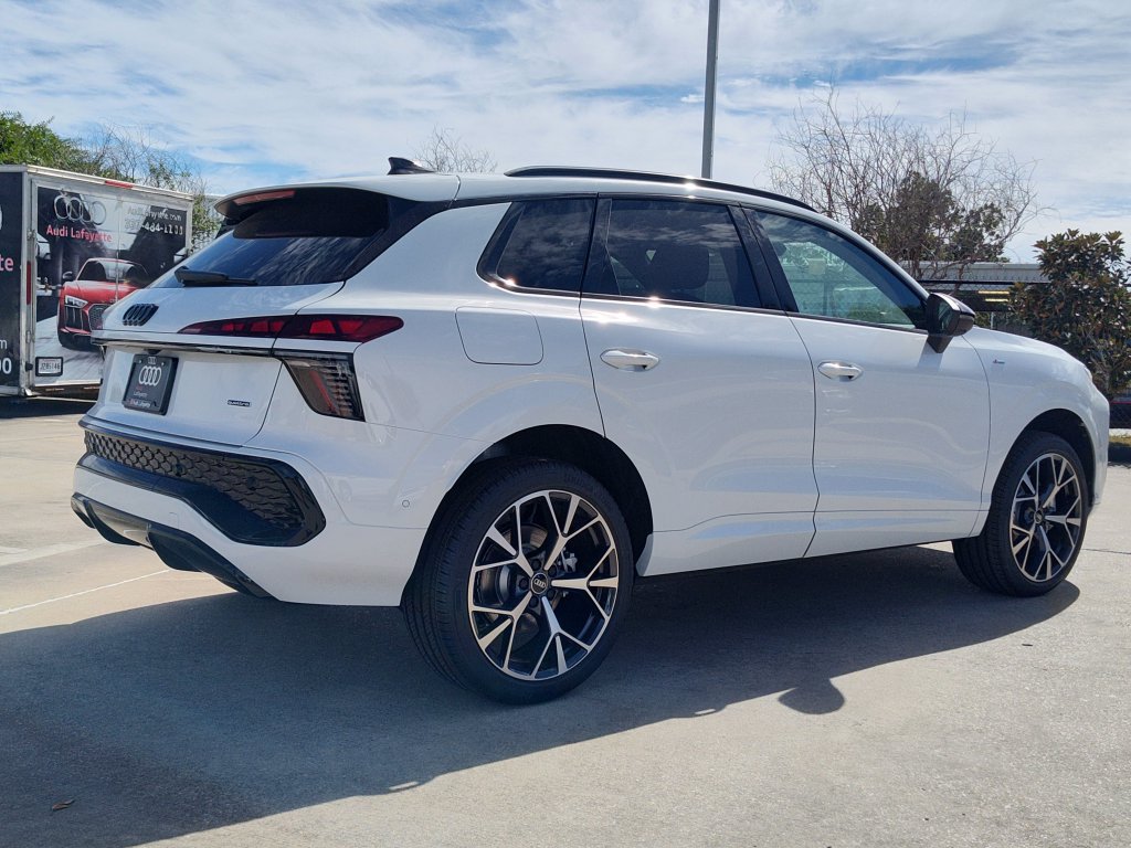 New 2026 Audi Q3 quattro 2.0T AWD/4WD image 4