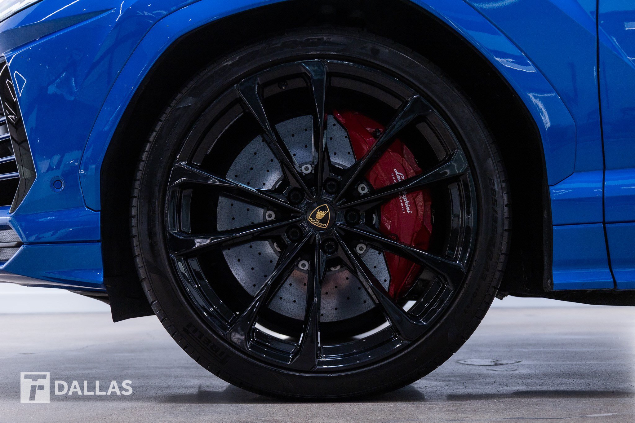 Used 2022 Lamborghini Urus AWD/4WD video 2