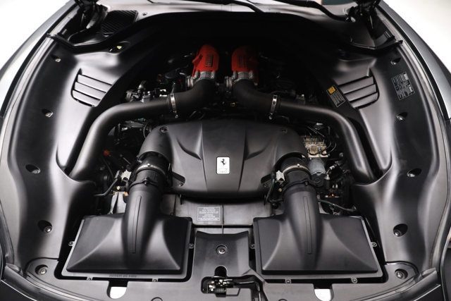 Used 2016 Ferrari California T image 6