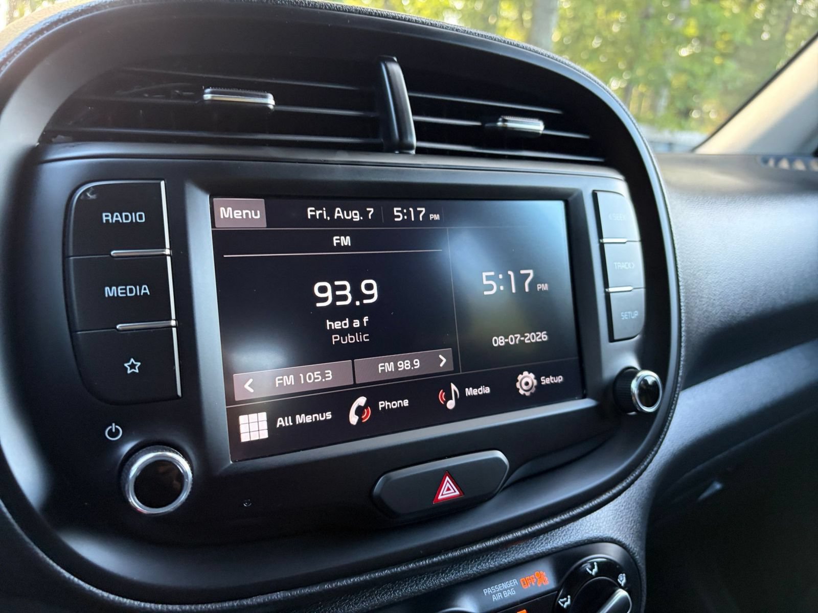 Used 2025 Kia Soul LX w/ LX Technology Package FWD image 20