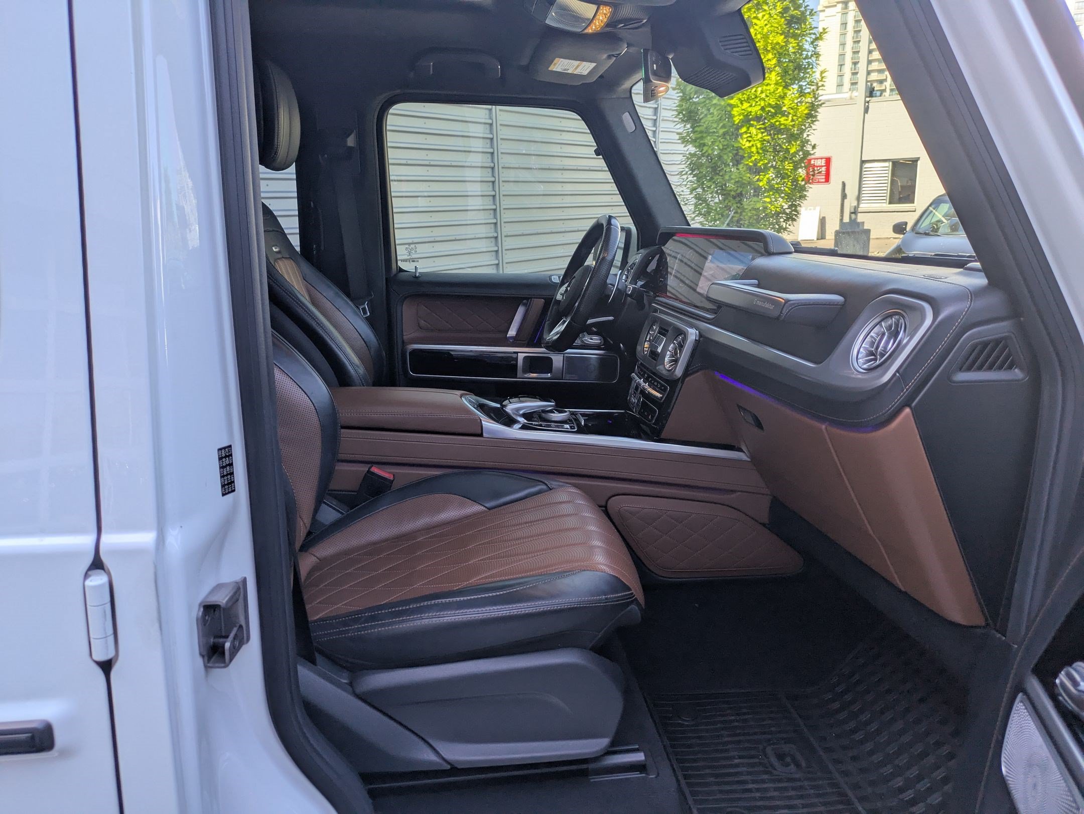 Certified 2022 Mercedes-Benz G 63 AMG 4MATIC image 32