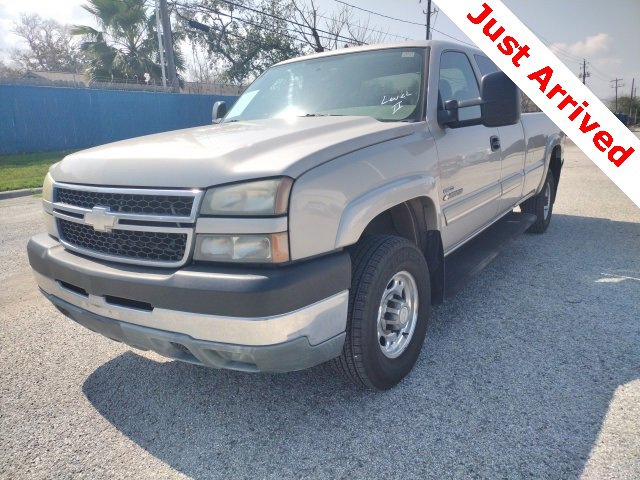 Used 2006 Chevrolet Silverado 2500 LT w/ Heavy-Duty Power Package video 1