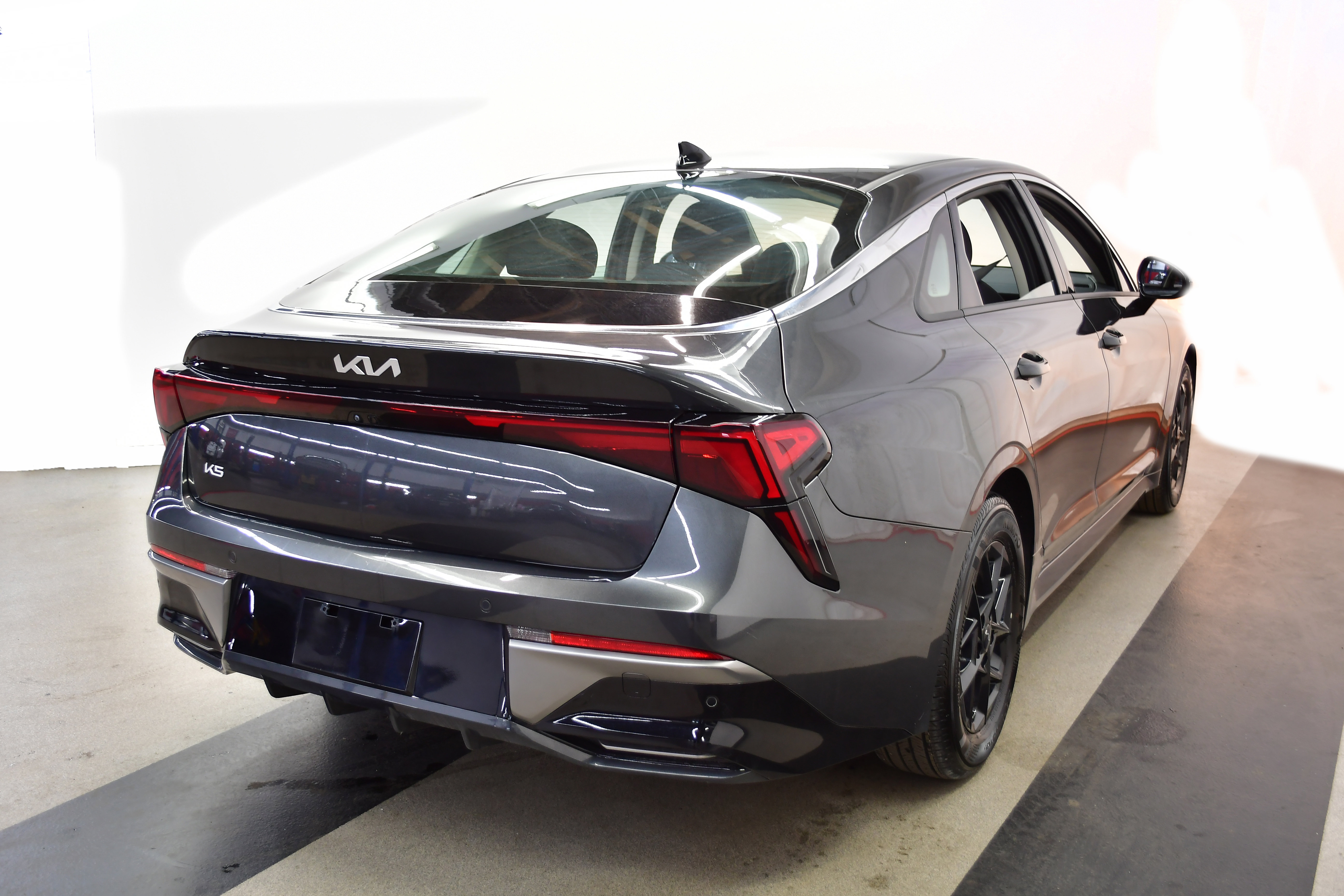 Used 2025 Kia K5 LXS image 7