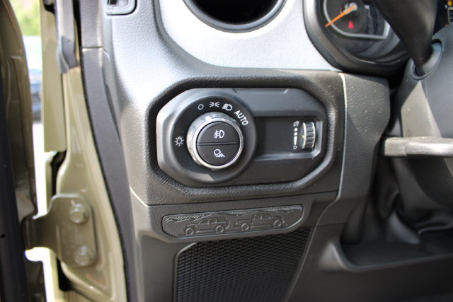 New 2026 Jeep Gladiator Sport AWD/4WD image 18