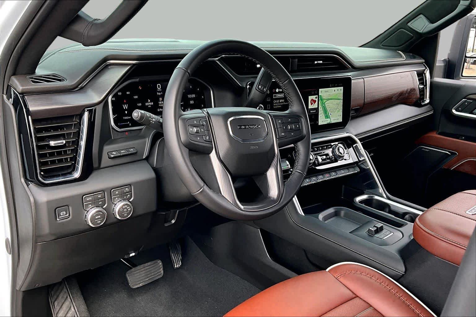 Used 2026 GMC Sierra 2500 Denali Ultimate AWD/4WD image 18