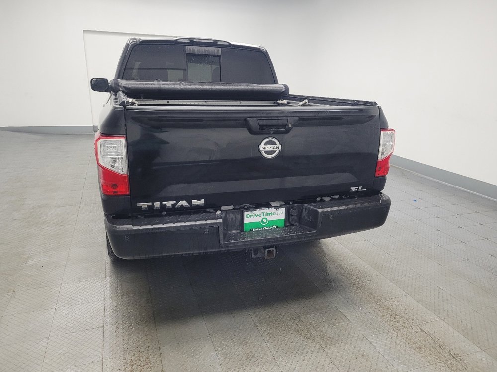 Used 2017 Nissan Titan SL image 6