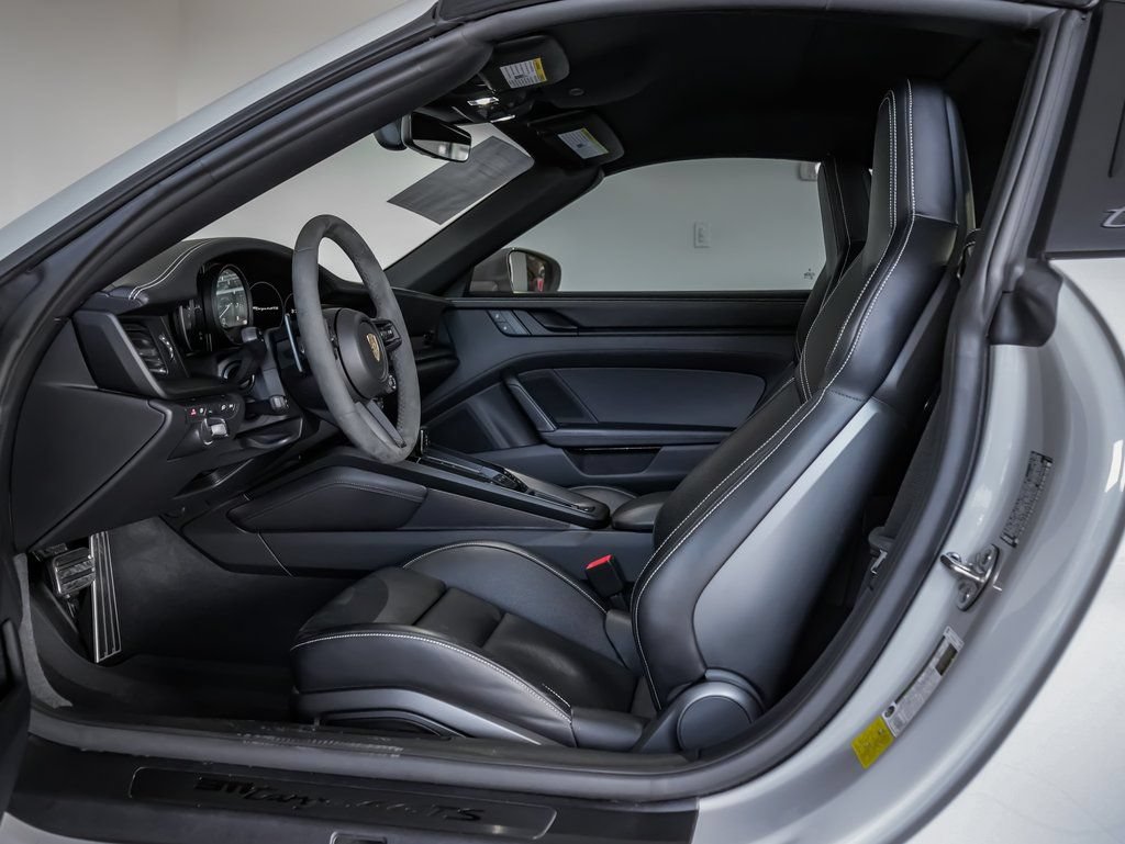 Certified 2023 Porsche 911 Targa 4 GTS AWD/4WD image 5