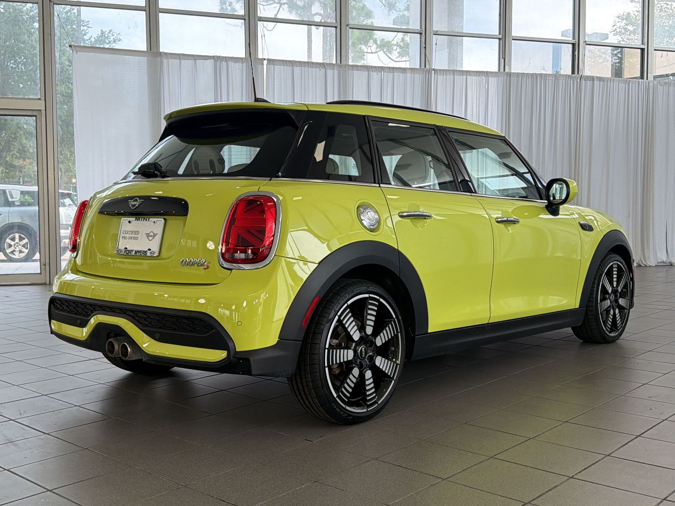 Certified 2024 MINI Cooper S FWD image 9