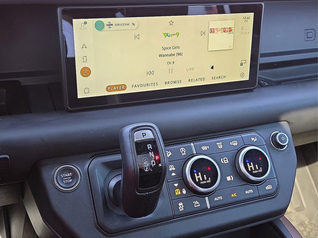 Used 2024 Land Rover Defender 110 X-Dynamic SE image 24