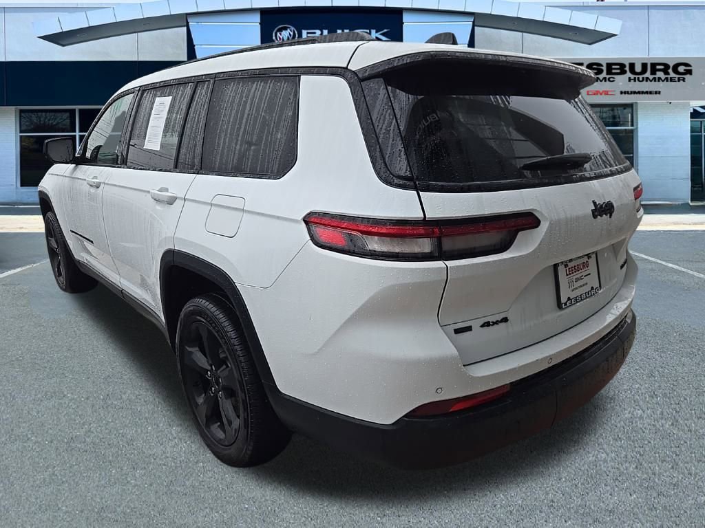 Used 2023 Jeep Grand Cherokee L Limited w/ Black Appearance Package image 5