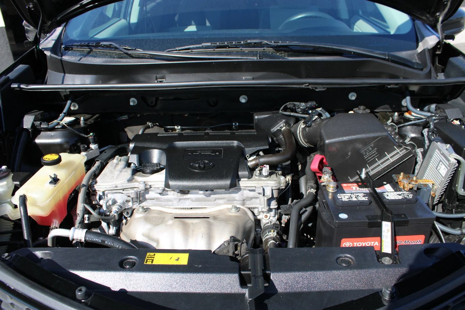 Used 2013 Toyota RAV4 LE FWD image 33