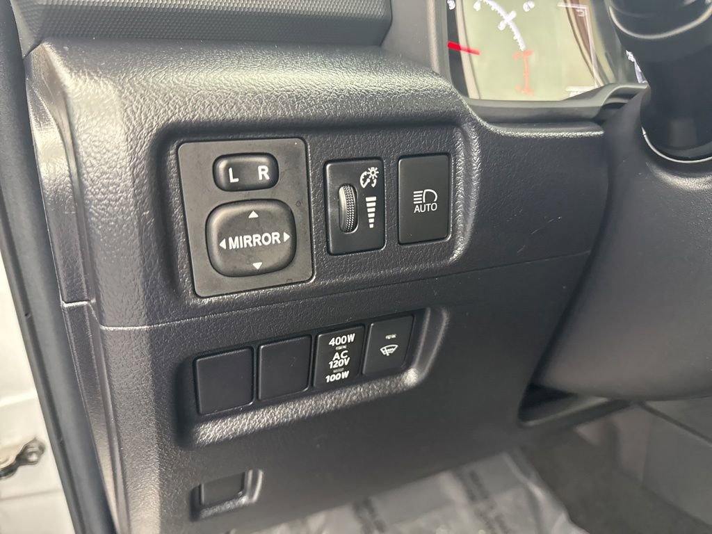 Used 2024 Toyota 4Runner SR5 Premium w/ Moonroof Package AWD/4WD image 28