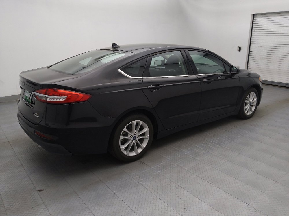 Used 2020 Ford Fusion SE image 10