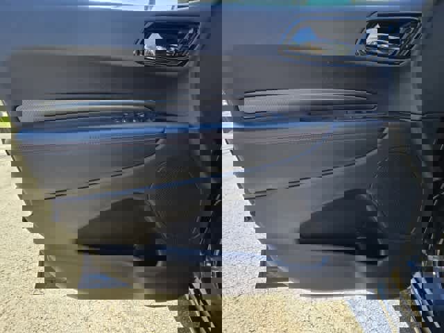 Used 2024 Dodge Durango GT image 16